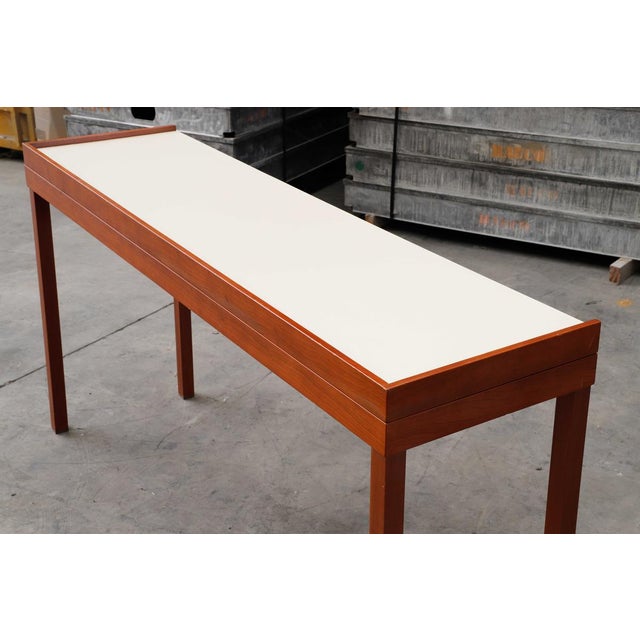 Extendable Table in the style of Florence Knoll Bassett for Knoll International, 1973 For Sale - Image 6 of 11
