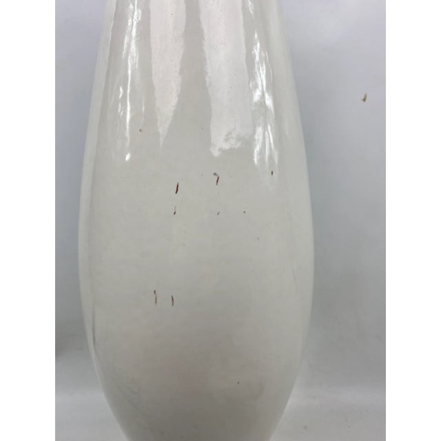White Large Mid-Century Ceramic White Table Lamp For Sale - Image 8 of 13