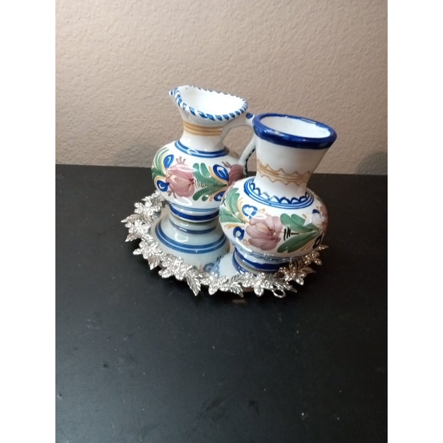 GORGEOUS Pair of 5" Handpainted Bud Vases Made In Italy Elevate your home decor with this exquisite pair of 5-inch hand-...