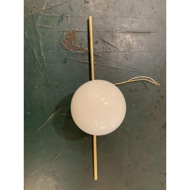 1940s Art Deco Brass and Opaline Glass Wall Lamp, Italy, 1945 For Sale - Image 5 of 10