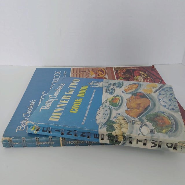 Mid-Century Modern Vintage Betty Crocker's Dinner for Two Cook Book First Edition, 1958 & Hostess Cookbook, 1974 Mid-Century Modern Spiral Hardcover Books For Sale - Image 3 of 8