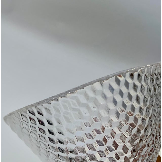 Postmodern 1980s Glass Set of Two Trigona Bowls From Holmegaard, Denmark For Sale - Image 3 of 11