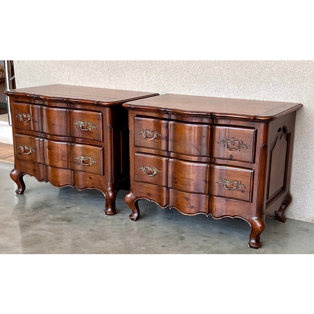 Baroque Pair of Italian Baroque Burled Walnut Chests of Nightstands For Sale - Image 3 of 12