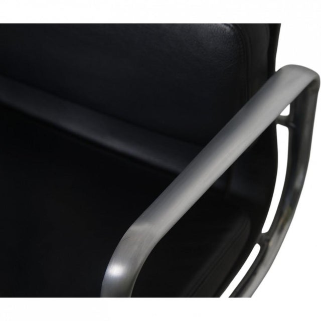 EA219 Office Chair in Black Leather by Charles Eames, 2000s For Sale - Image 9 of 18