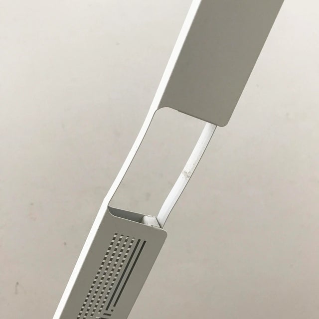 Metal Contemporary White Fade Articulating Adjustable Task Light Lamp For Sale - Image 7 of 10