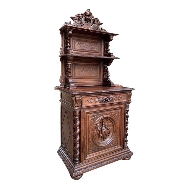 Antique FrenchHunting Cabinet in Barley Twist Oak, 1880 For Sale