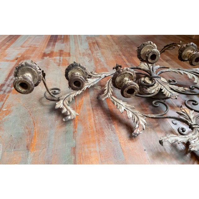 20th Century Large 40" Wide Italian Hollywood Regency Tole and Wood Wall Sconce For Sale - Image 13 of 18