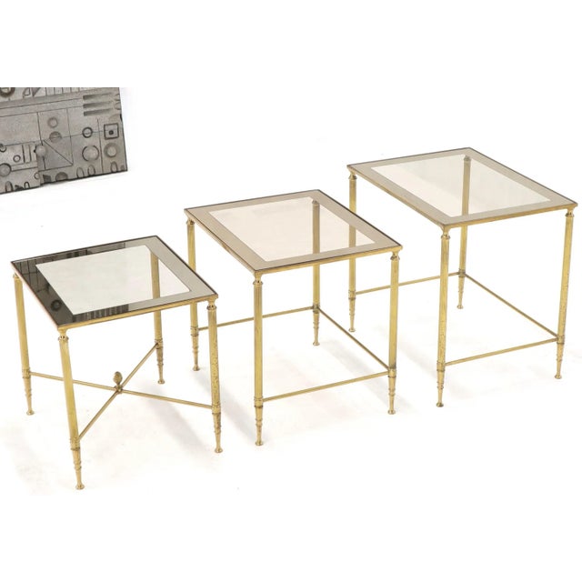Mid 20th Century Set of 3 Brass Mirrored Border Glass Tops Nesting Tables For Sale - Image 12 of 13