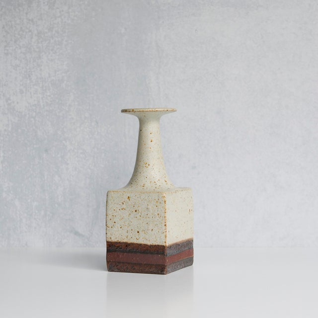 Bruno Gambone Pair of Rare Bruno Gambone Ceramic Vases Italy – Mid-20th Century For Sale - Image 4 of 13