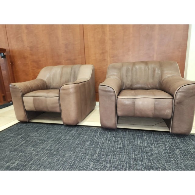 Mid-Century Modern De Sede Ds-44 Chairs Made in Switzerland 1970s Buffalo Leather With 7" Seat Extension - a Pair For Sale - Image 3 of 8