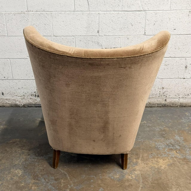 Fritz Hansen Danish Modern Mohair Wingback Lounge Chair in the Manner of Fritz Hansen, 1940's For Sale - Image 4 of 6
