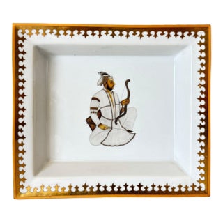 Jaipur Style Porcelain Vide-Poche With Mughal Maharadjah Miniature Portrait For Sale