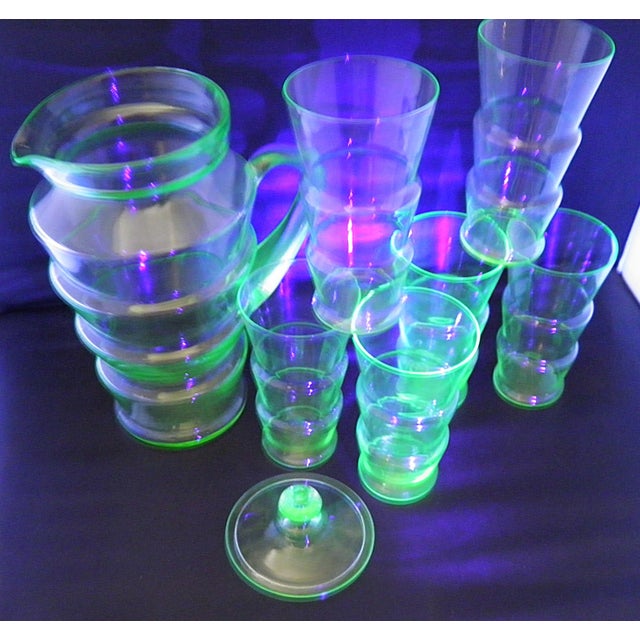 Antique Art Deco Dunbar Green Uranium Glass Pitcher 6 Tumblers Large 8pc Set For Sale - Image 4 of 18