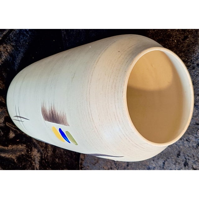 Mid-Century German Ceramic Vase, 1950s, in Very Good conditions. Designed 1950 to 1959