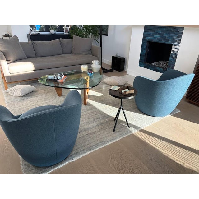 DWR Lina Swivel Chairs X2 / Made in Italy / Dark Navy For Sale In Los Angeles - Image 6 of 9