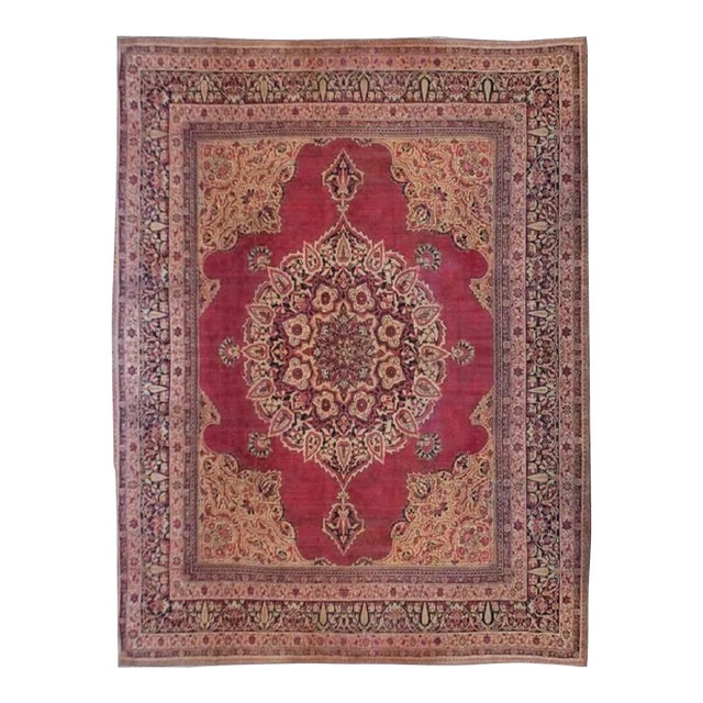 Early 20th Century Persian Kirmanshah Carpet For Sale