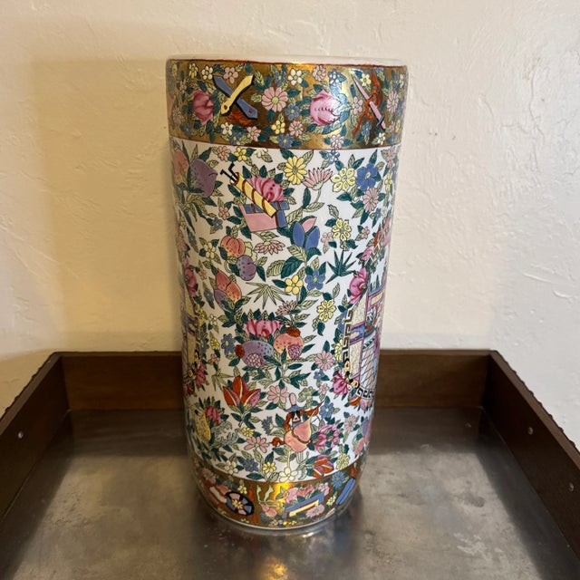 Late 20th Century Vintage Pink and Gold Multicolor Chinoiserie Porcelain Umbrella Stand For Sale - Image 5 of 12