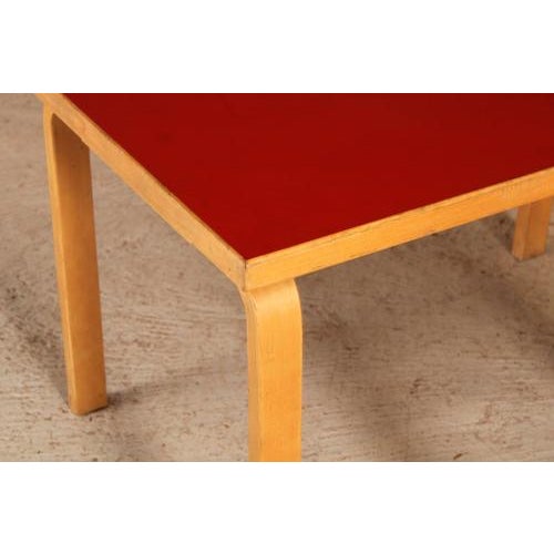 Artek Mid-Century Children's Table and Model 68 Chair by Alvar Aalto for Artek, Finland, 1960s, Set of 2 For Sale - Image 4 of 18