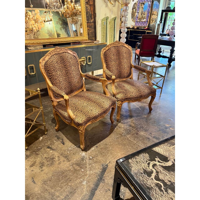 Early 20th Century Pair of French Louis XV Bergeres With Leopard Upholstery For Sale - Image 5 of 10