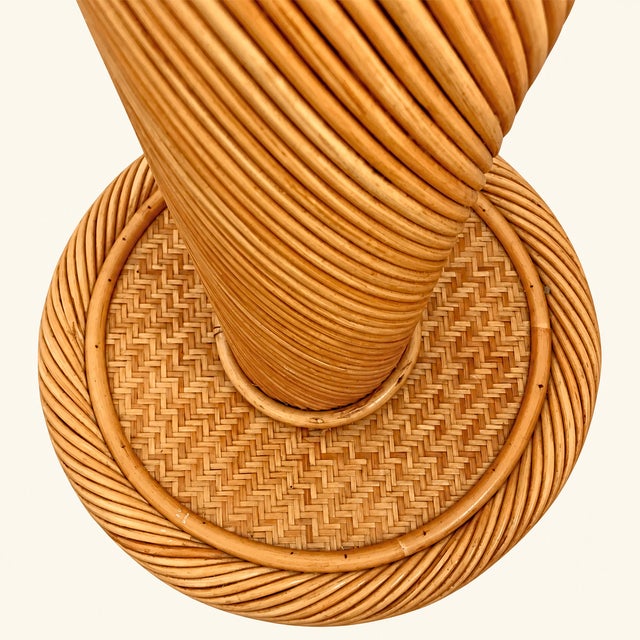 Mid-Century Italian Warm Honey Colored Pencil Reed Floor Lamp C. 1970's For Sale In Naples, FL - Image 6 of 9