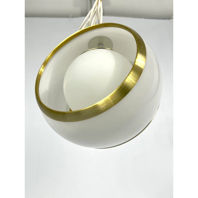 Excellent original condition with normal trace of age and use for this pendant produced in Italy during the 60s by Stilux...