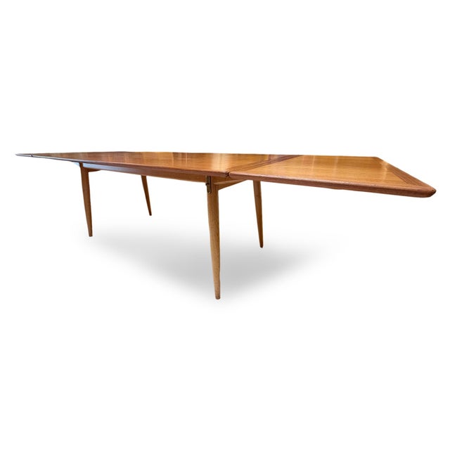 Wood Hans Wegner for Johannes Hansen Model Jh-570 Teak & Oak Extendable Dining Table, Denmark, 1950s For Sale - Image 7 of 10