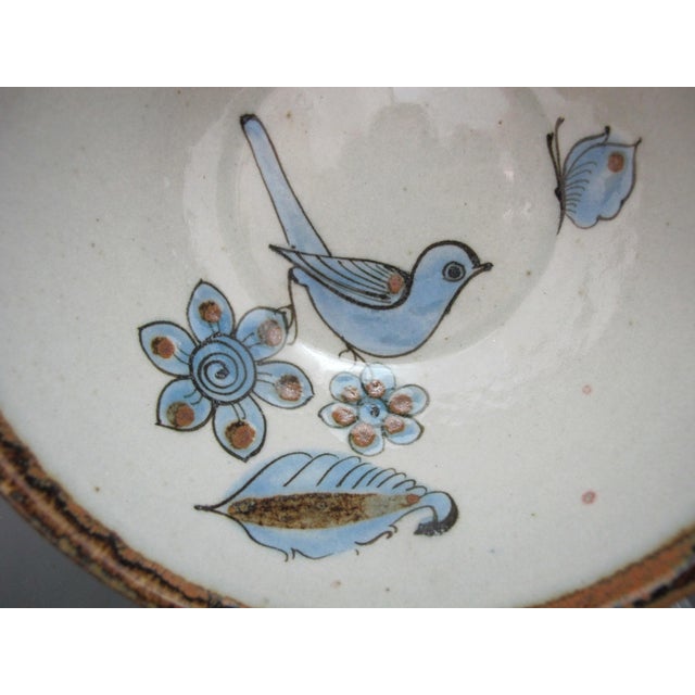 1960s Ken Edwards El Palomar Blue Bird Butterfly Tonala Mexico Pottery 6 1/4" Bowl For Sale - Image 5 of 6