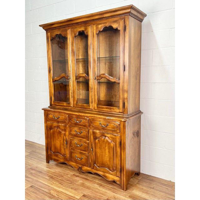 Mid 20th Century Ethan Allen Country French China Hutch Display