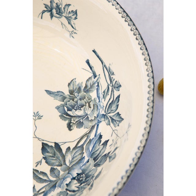 French Peonies Earth of Iron Blue Aguamanil and Jofaina from Lonwgy, 1890s, Set of 2 For Sale - Image 5 of 11