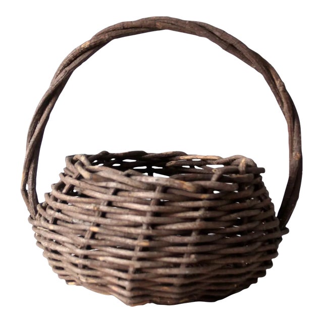 Vintage Rustic Wicker Basket For Sale