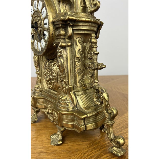 Vintage French Style Clock in Brass For Sale - Image 4 of 13