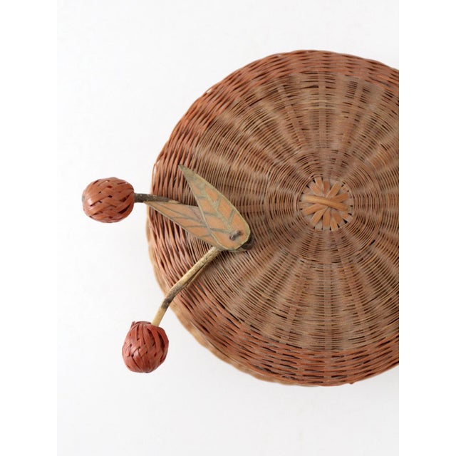 Mid 20th Century Vintage Chinese Lidded Basket With Swing Berry Finial For Sale - Image 5 of 14