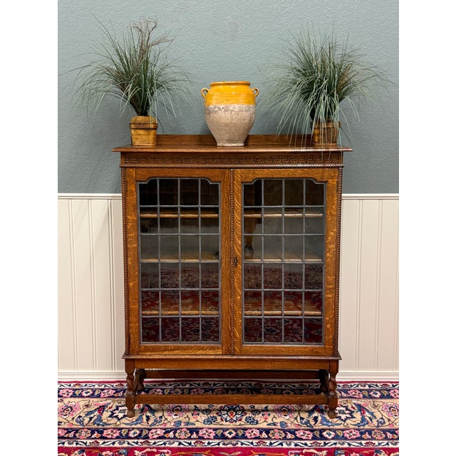 Wood Antique English Bookcase Cabinet Double Door Leaded Wavy Glass Oak c.1930s For Sale - Image 7 of 18
