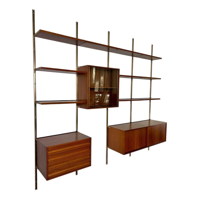 E22 Wall Bookcase in Iron and Wood attributed to Osvaldo Borsani for Tecno, Italy, 1960s For Sale
