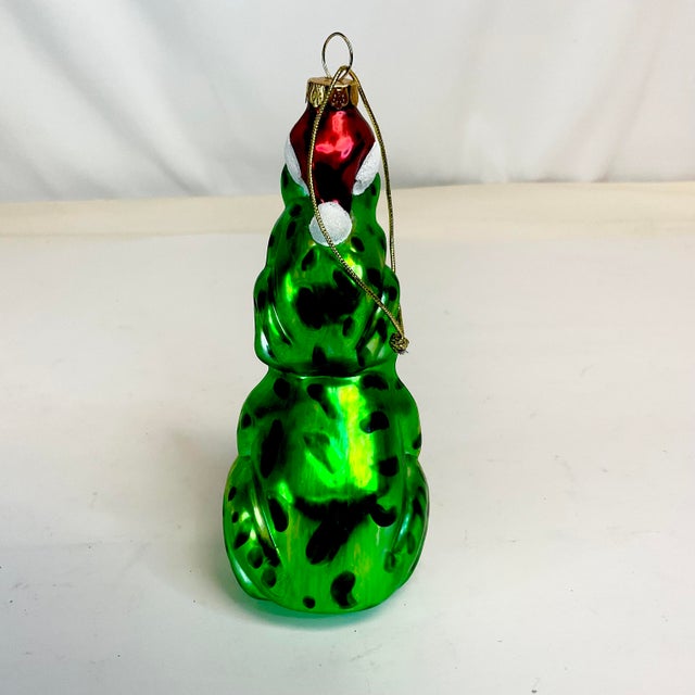 1990s Vintage Boho Chic Americana Mercury Glass Stacking Frogs Christmas Ornament. For Sale - Image 4 of 8