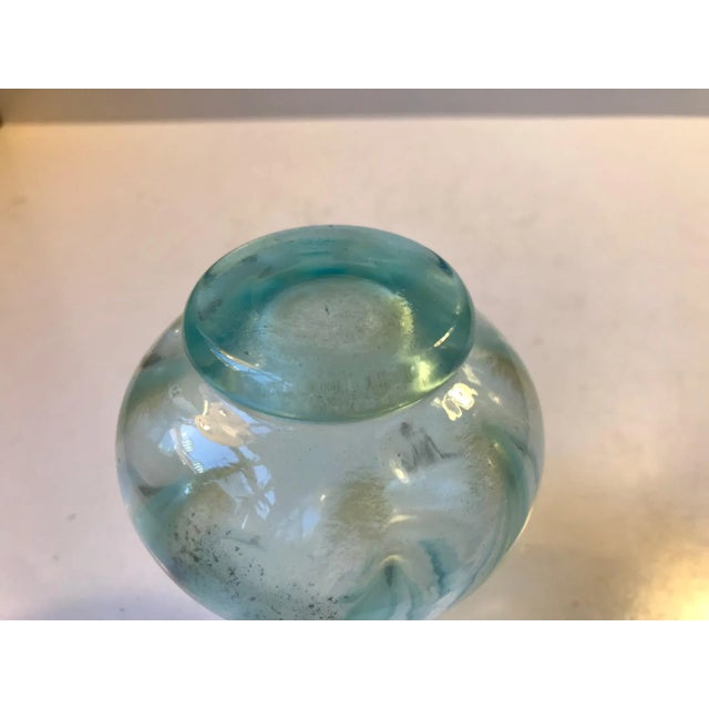 1920s Art Deco Mint Blue Optical Glass Vase, 1920s For Sale - Image 5 of 6