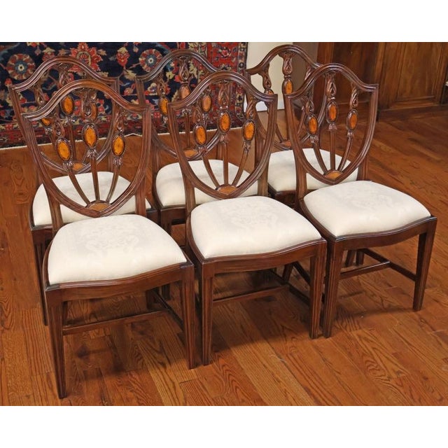 ​1990s Set of 8 Mahogany Satinwood Inlaid Baltimore Federal Style Dining Chairs For Sale In New York - Image 6 of 18