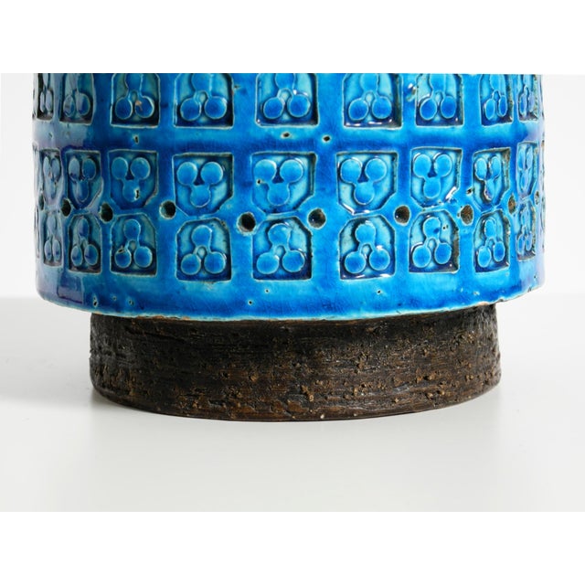 Rimini Blue Ceramic Vase by Aldo Londi for Bitossi, Italy, 1960s For Sale - Image 10 of 15