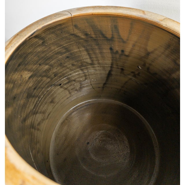 19th Century Blue and White Stoneware Crock With Bird by Ottman Brothers, Damaged For Sale - Image 11 of 12