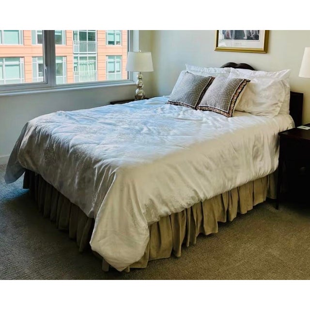 French Provincial Vintage Davis Cabinet Company Headboard, Circa 1955-1965 For Sale - Image 3 of 3