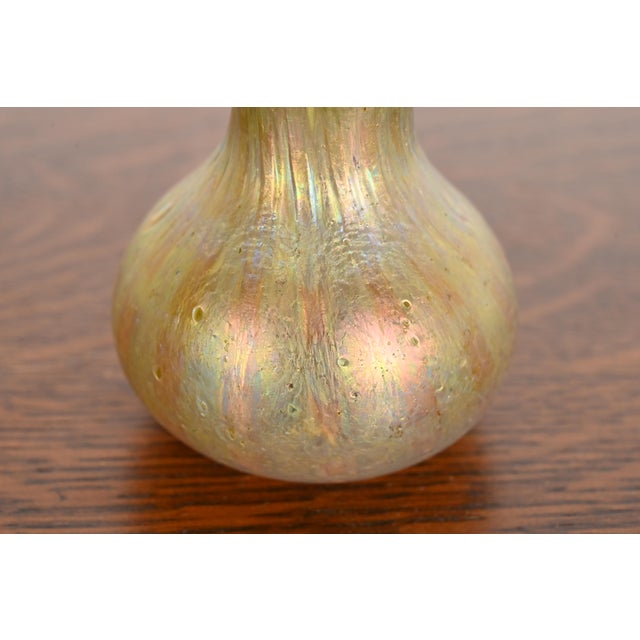 Gold Josef Rindskopf Art Nouveau Iridescent Art Glass Double Gourd Bud Vase, Circa 1890s For Sale - Image 8 of 11
