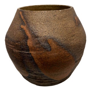 Mid-Century Modern Hand Thrown Pottery Planter Pot Vase Signed Alan Hese For Sale