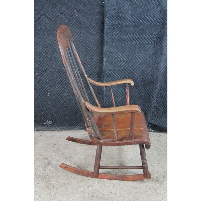 Wood Antique Early American Country Farmhouse Windsor Slat Back Rocking Chair For Sale - Image 7 of 12