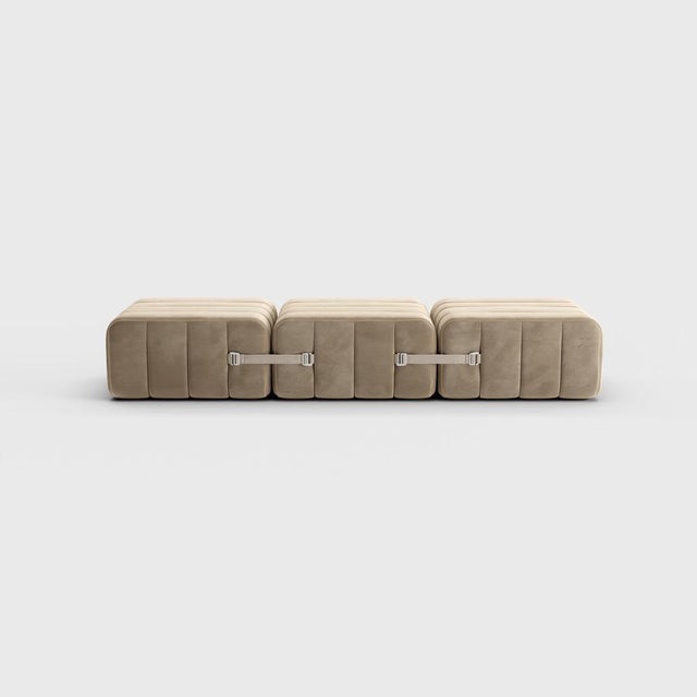 All the best! Just three Curt modules are enough for a variety of creative arrangements. A small asymmetrical armchair, a...