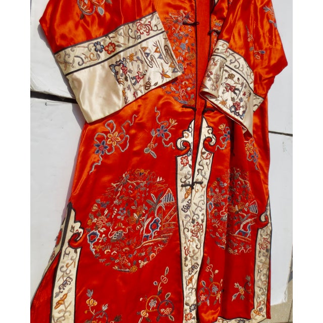 Vintage Chinese Silk Robe 20th Century For Sale - Image 4 of 16