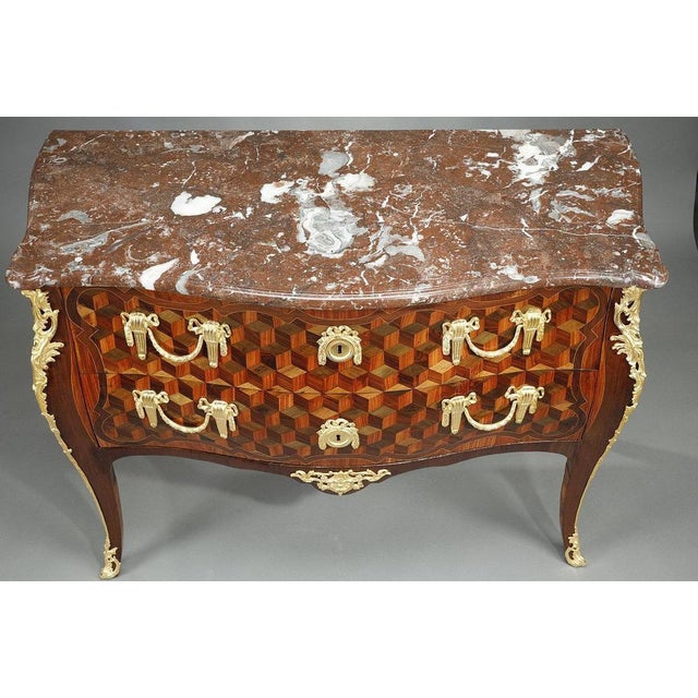 Louis XV Rosewood Veneer with Oeben Marquetry Chest of Drawers, 1760s For Sale - Image 16 of 18