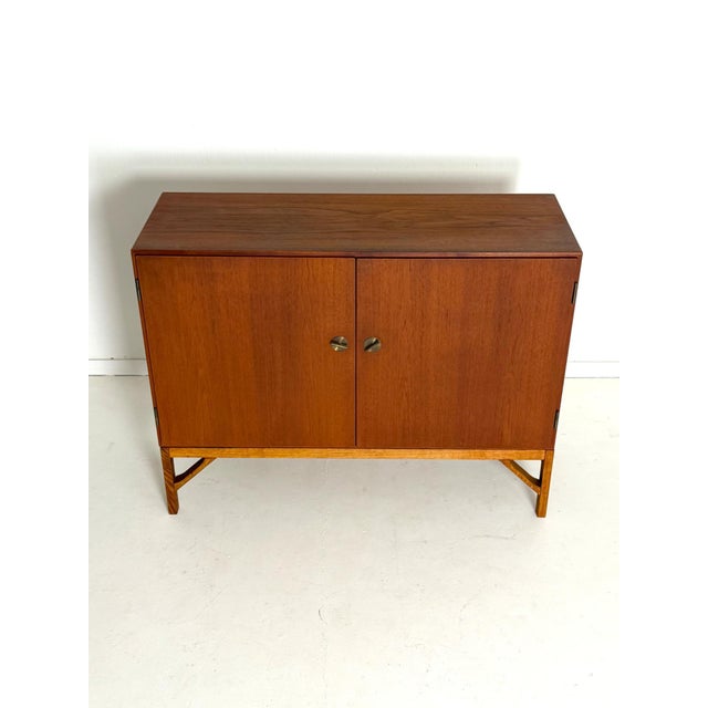 Børge Mogensen – China Series Sideboard Model 232, 1960s Elegant sideboard model 232 designed by Børge Mogensen as part of...