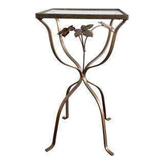 1970s Hollywood Regency Gilt Metal Ivy Leaf Plant Stand Side Table For Sale