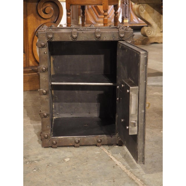 Antique Bauche Incombustible Cast Iron Safe From Northeastern France, Circa 1870 For Sale In Dallas - Image 6 of 14