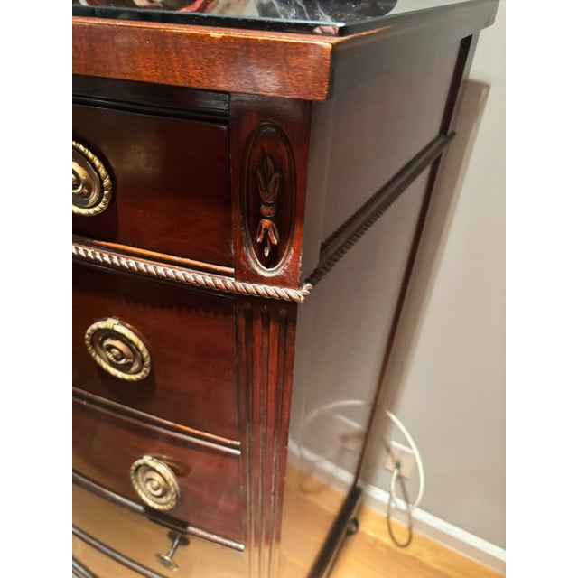 English 1930s Drexel Company Mahogany Bowfront Chest of Drawers For Sale - Image 3 of 14